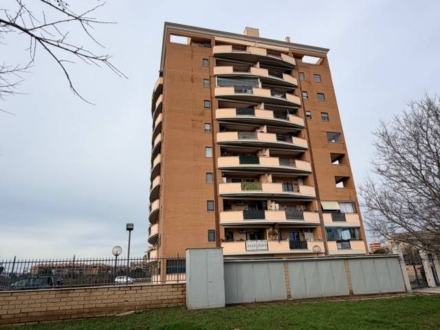 Appartamento a Pomezia in Via Giuseppe Saragat - Foto 3