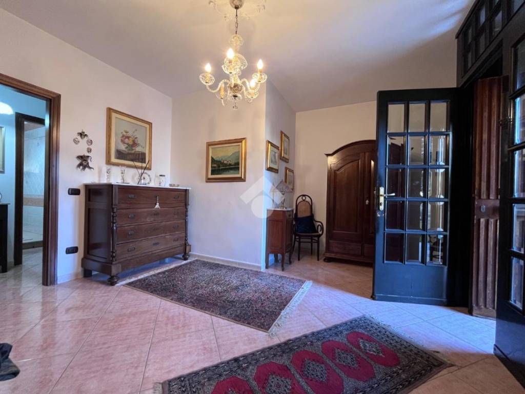 Appartamento a Mesagne in Via Giuseppe Verdi, 58 - Foto 2