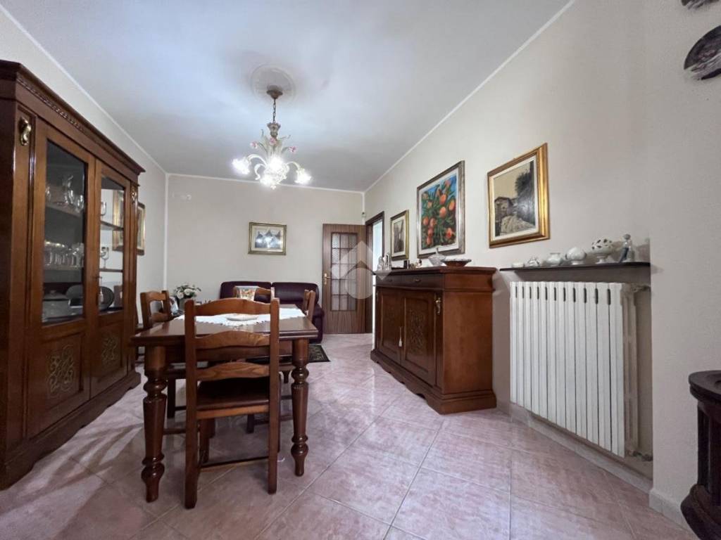 Appartamento a Mesagne in Via Giuseppe Verdi, 58 - Foto 4