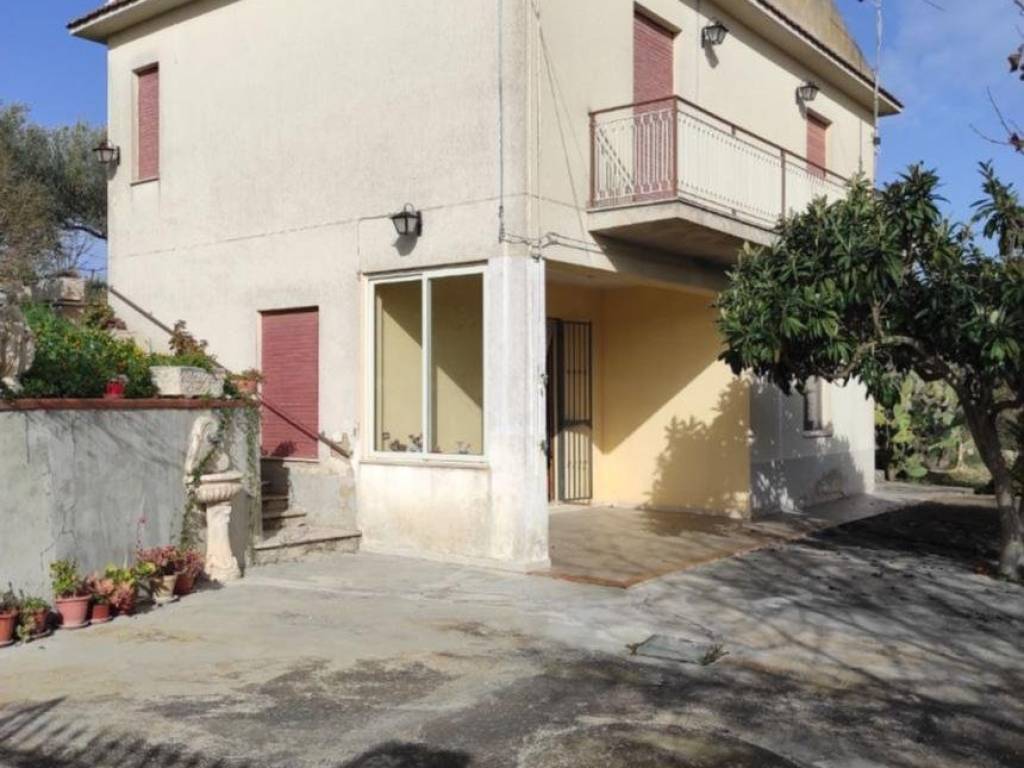Villa a Canicattì in C.DA GALLO D'ORO - Foto 2