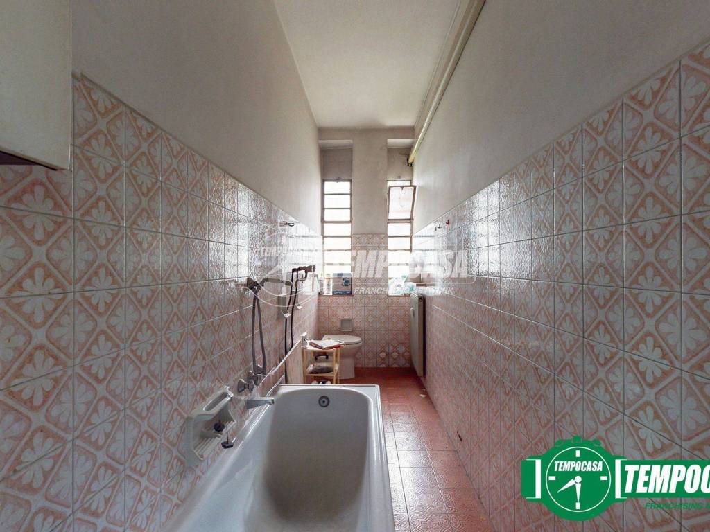 Appartamento a Valenza in Via Massimo del Pero - Foto 5