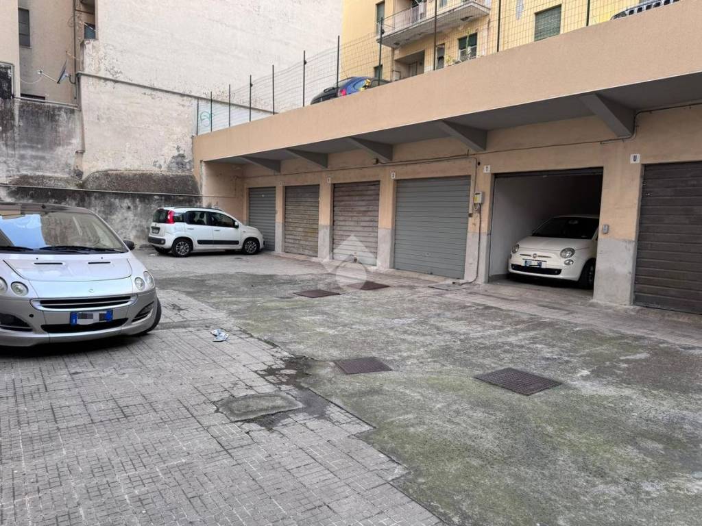 Box / garage a Catania in Via Passo di Aci, 77 - Foto 5