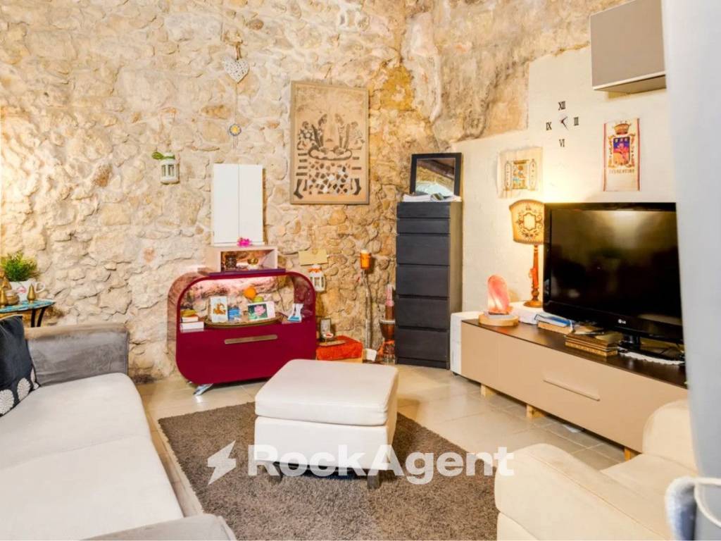 Casa indipendente a Lentini in Via Bologna, 43 - Foto 3