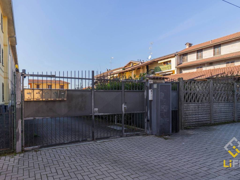 Appartamento a Galliate in Vicolo Fratelli di Dio, 10 - Foto 3