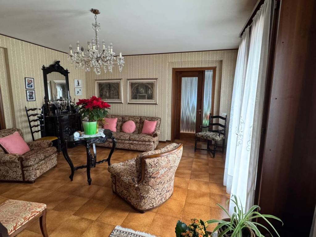 Villa a Montebelluna in Corso Mazzini - Foto 3
