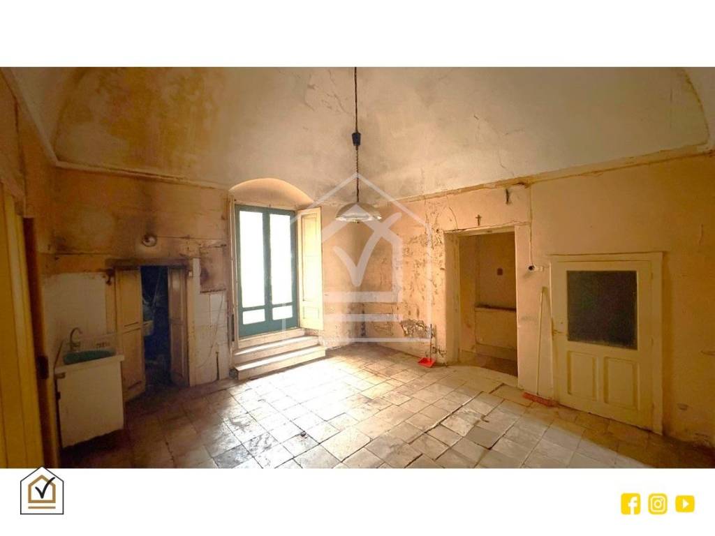Casa indipendente a Noicattaro in Via Cesare Battisti - Foto 2