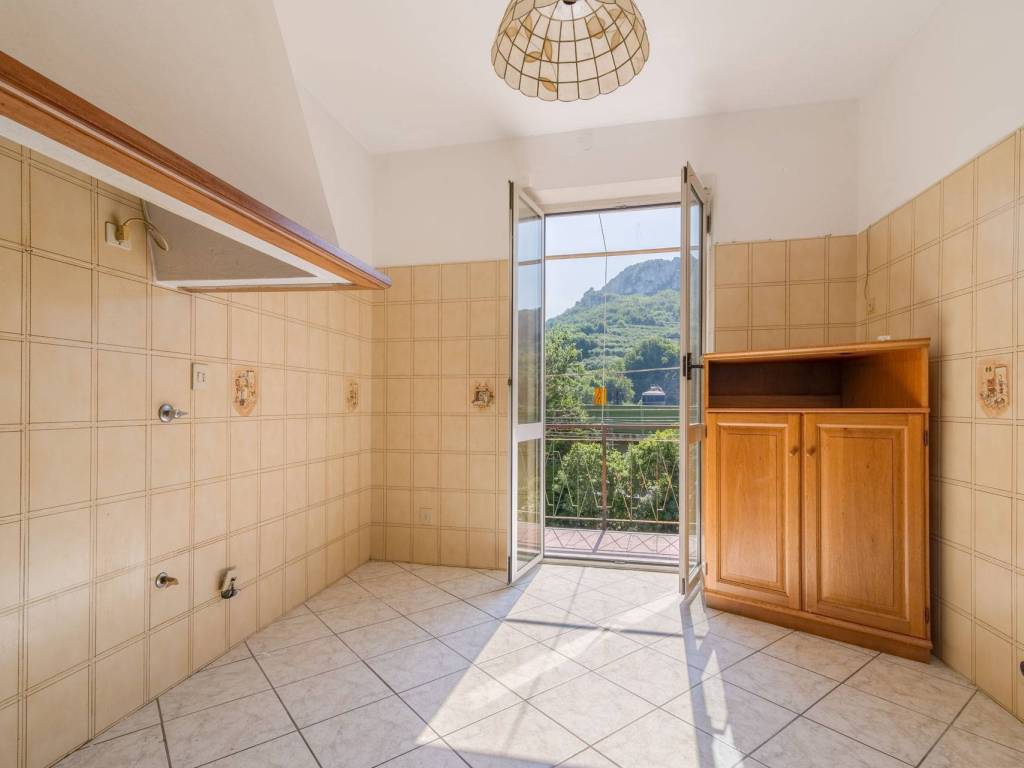 Appartamento a Finale ligure in Via per Feglino, 1 - Foto 2