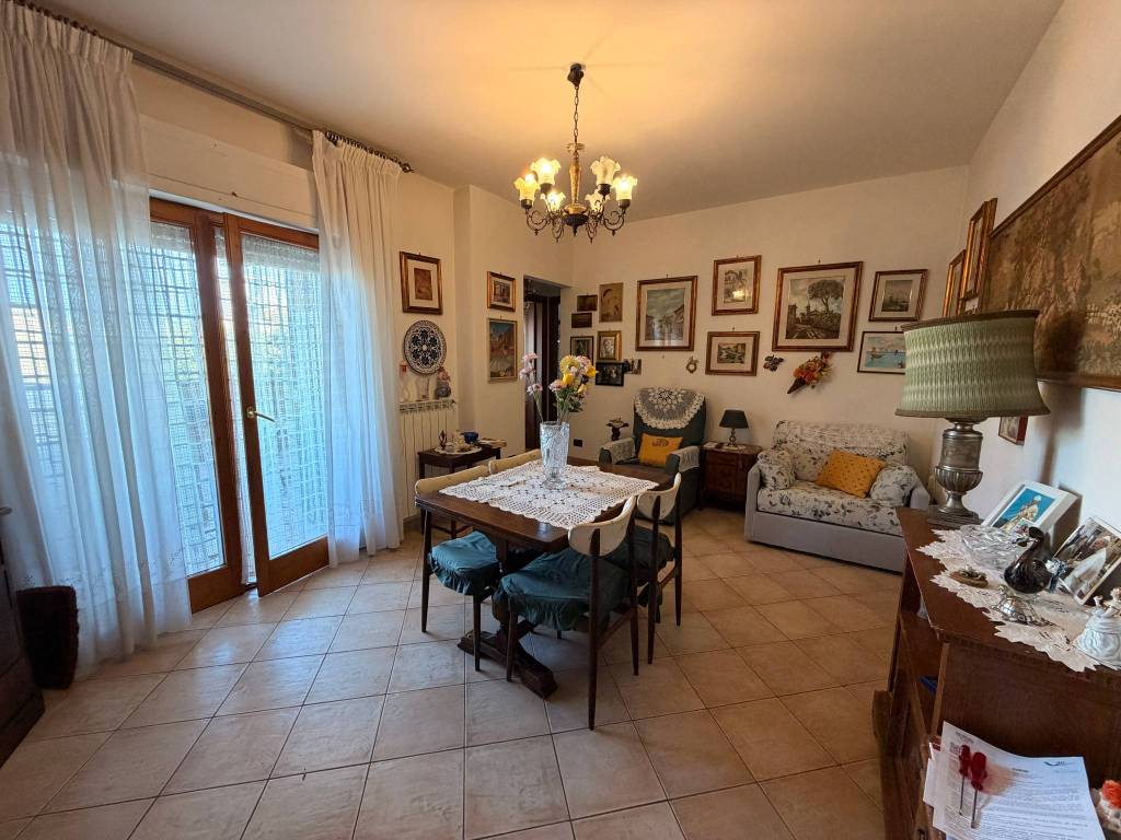 Appartamento a Ardea in Viale San Lorenzo - Foto 4