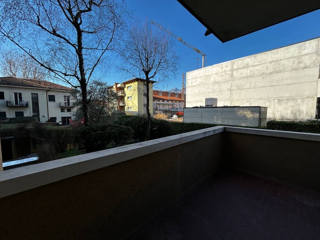 Appartamento a Lecco in Via Monte Grappa, 35 - Foto 4
