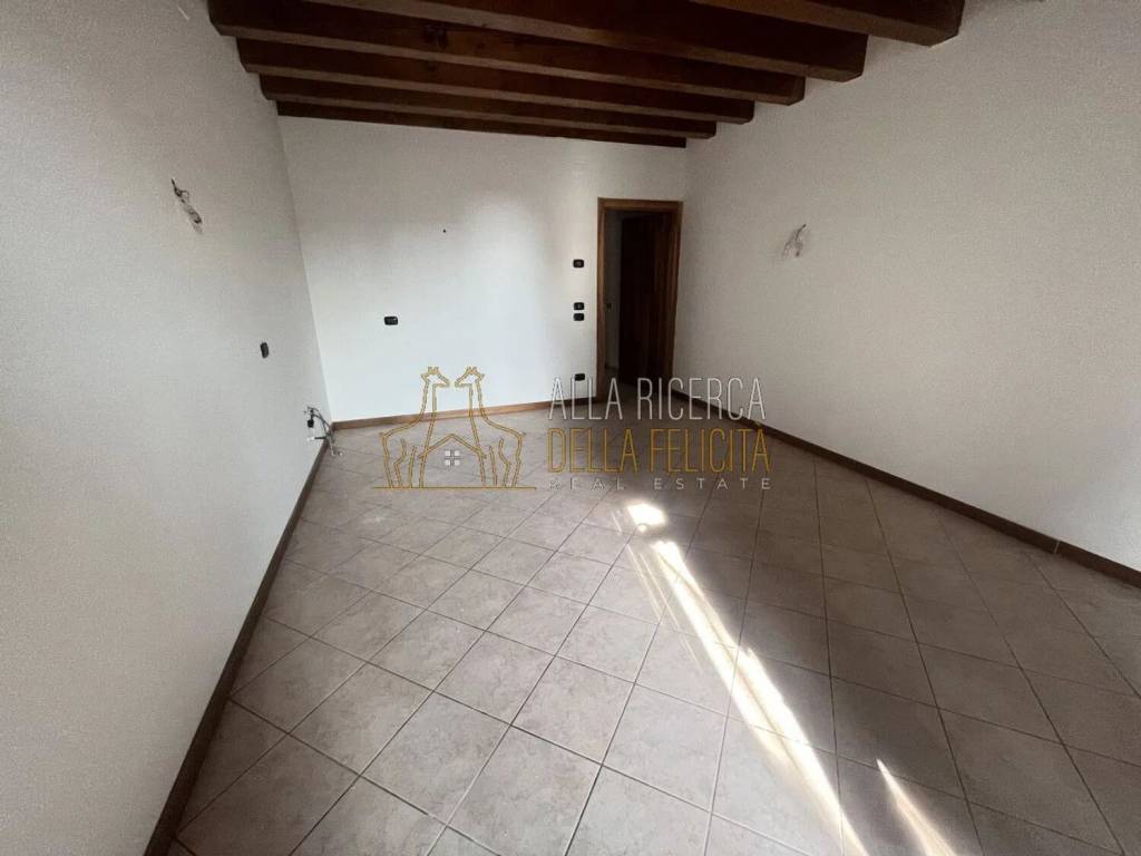 Appartamento a Schio in Via Fratelli Pasini - Foto 4