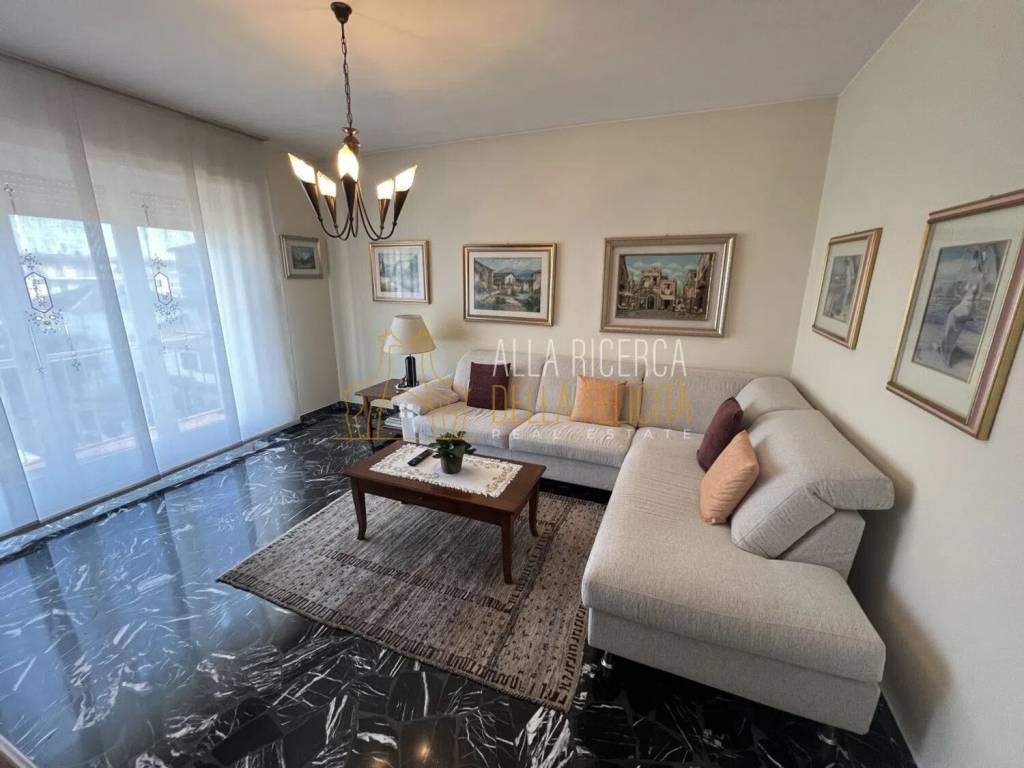 Appartamento a Schio in Via Dei Boldù - Foto 2