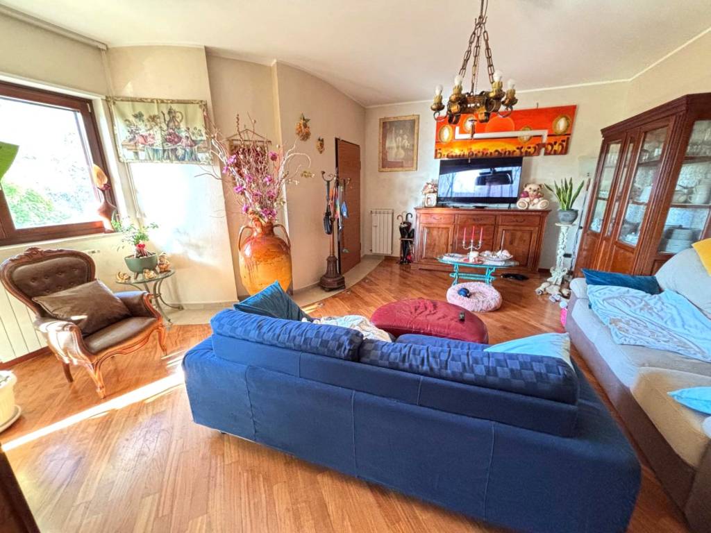 Villa a Turi in Via Giorgio La Pira, 21 - Foto 5