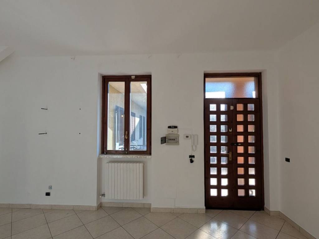 Appartamento a Mozzate in Via Dugnani, 12 - Foto 2