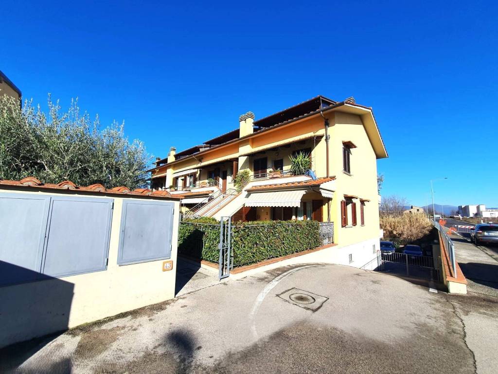 Appartamento a Carmignano in Via Lorenzo Bartolini - Foto 4