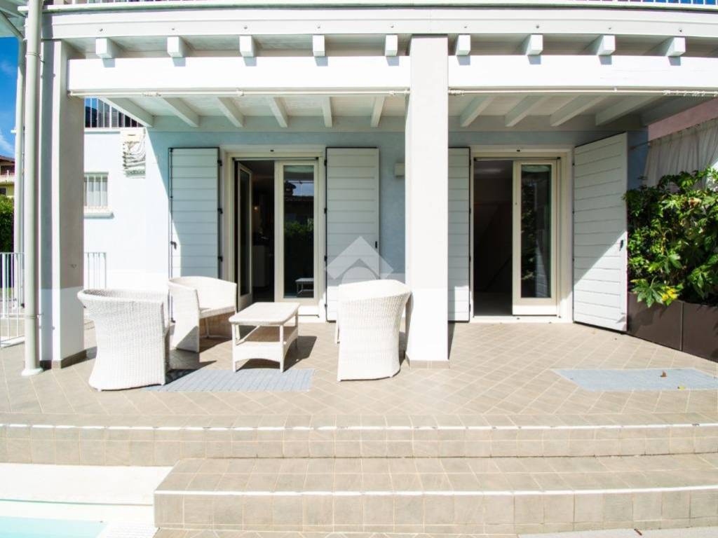 Villa a Polpenazze del garda in Via Piazza degli Alpini, 1 - Foto 2