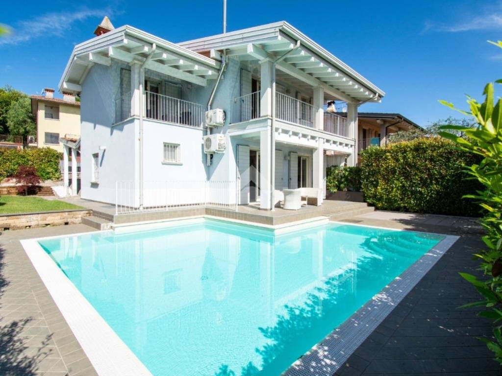 Villa a Polpenazze del garda in Via Piazza degli Alpini, 1 - Foto 3
