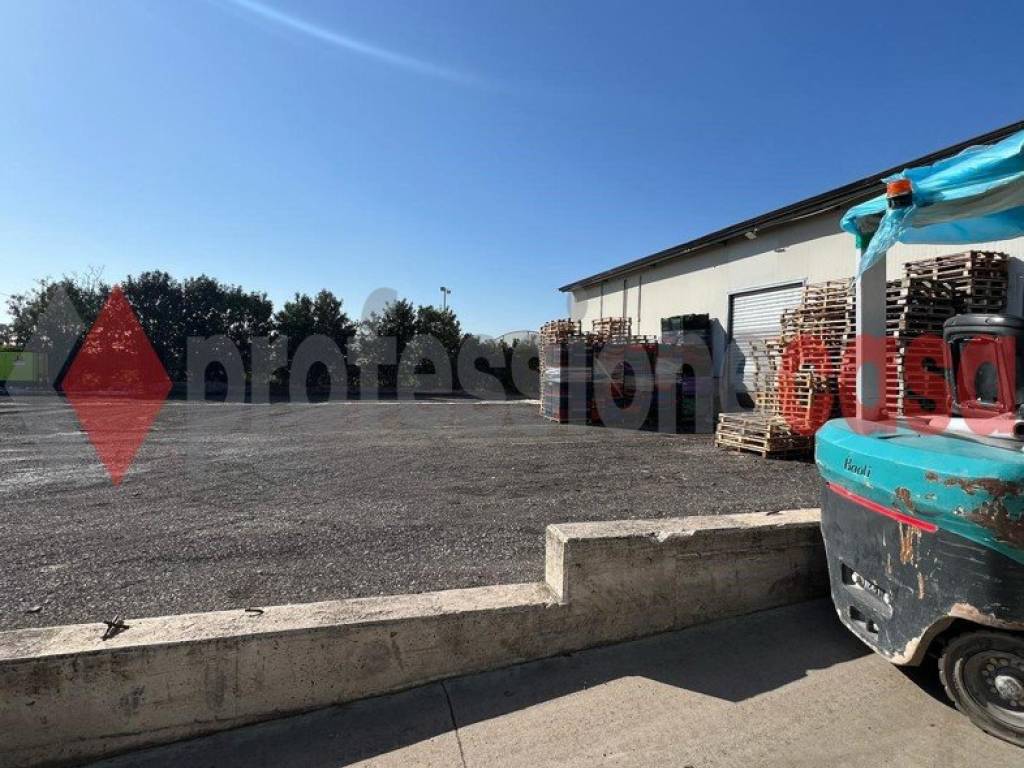 Immobile a Battipaglia in Via Ceraso Del Tasso, SNC - Foto 5