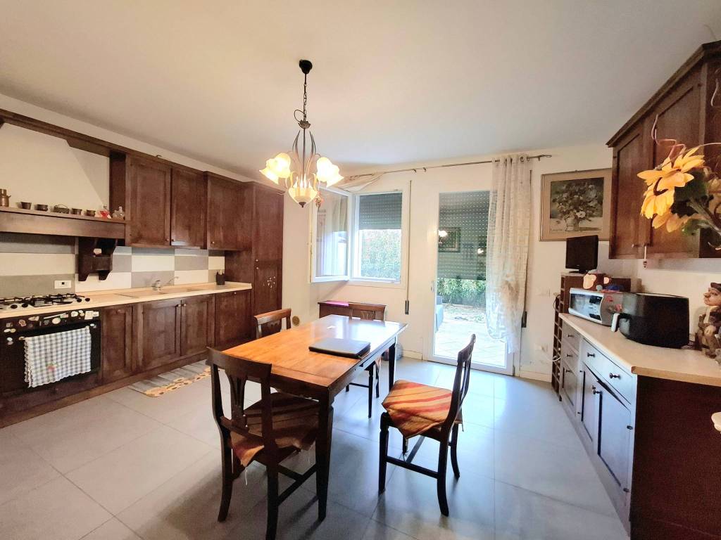 Villa a Gavello in Via P. Nenni, 18 - Foto 5