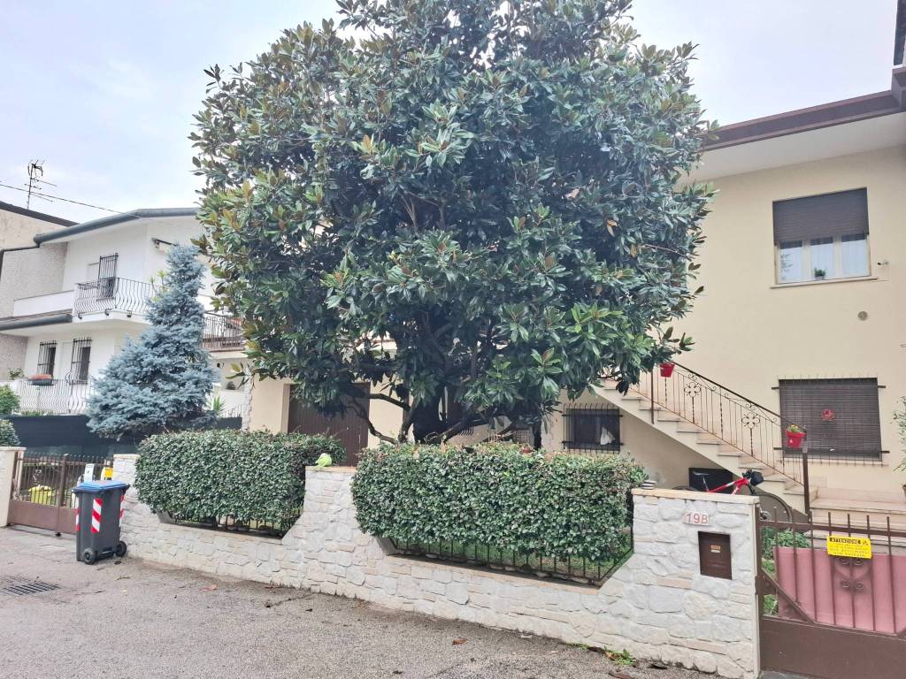 Villa a Rovigo in Via Martiri di Belfiore, 19 - Foto 4