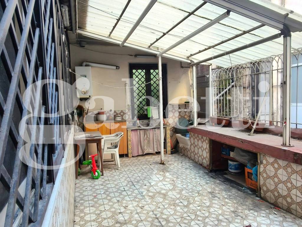 Appartamento a Portici in Corso Giuseppe Garibaldi, 76 - Foto 2