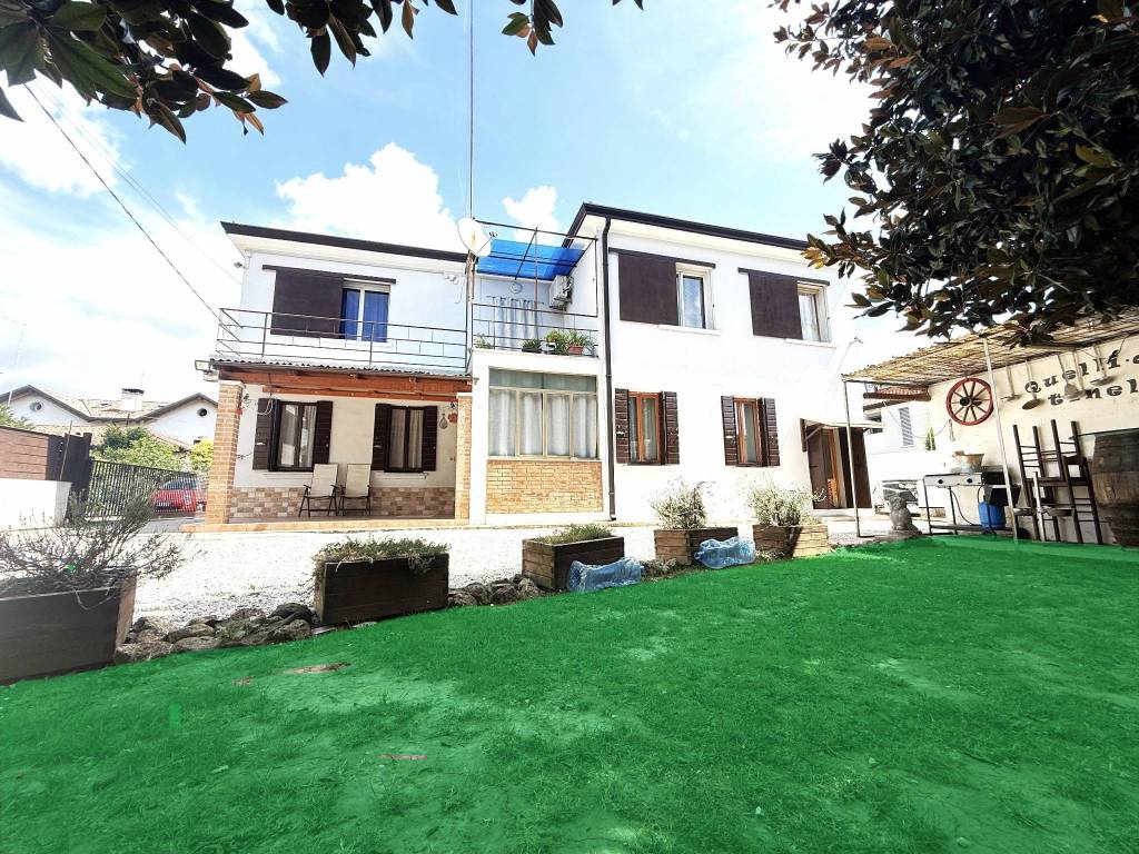 Villa a Mirano in Via Cimitero, 24 - Foto 3