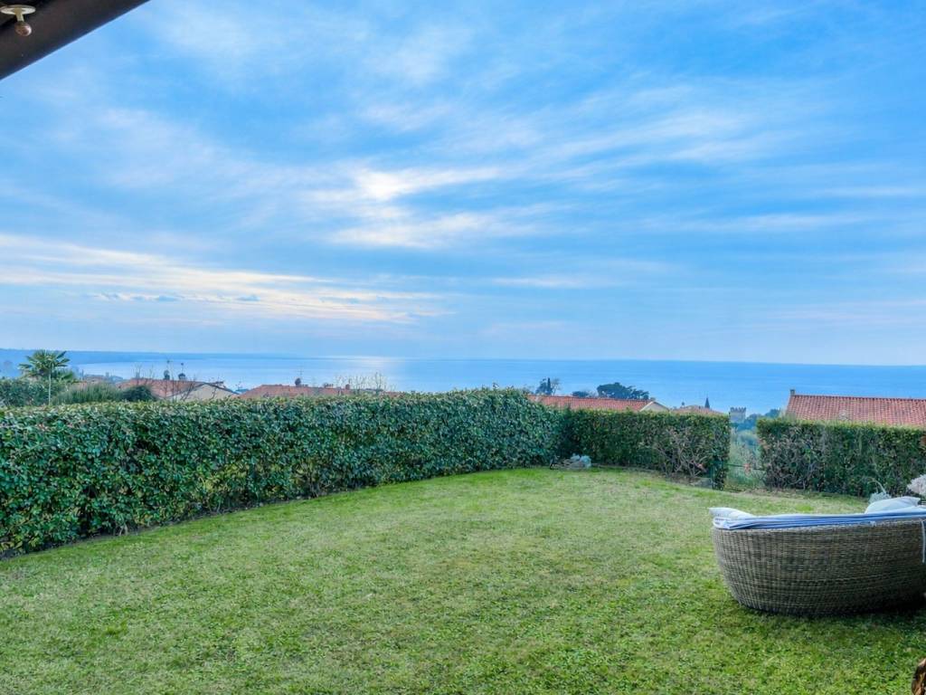 Villetta a schiera a Lazise in LAZISE Via Pietro Mascagni, 10 - Foto 3