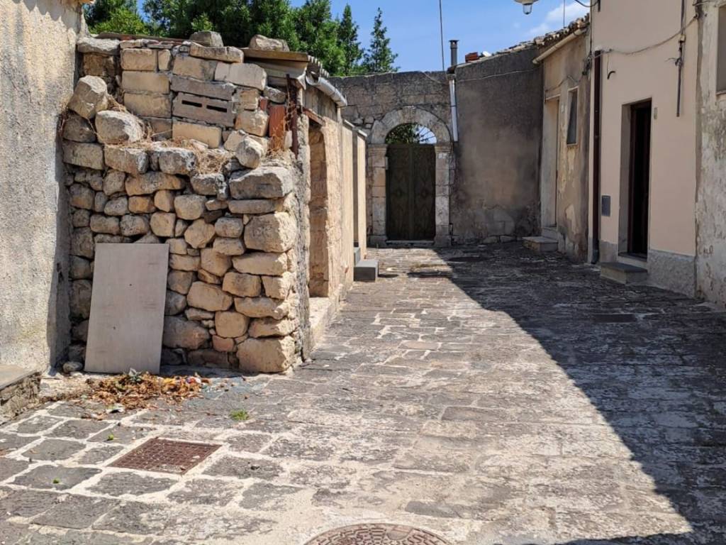 Casa indipendente a Buscemi in Via Silvio Pellico, 5 - Foto 2