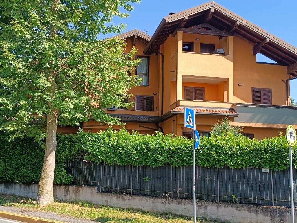 Attico / mansarda a Marnate in Viale Lombardia, 54 - Foto 2