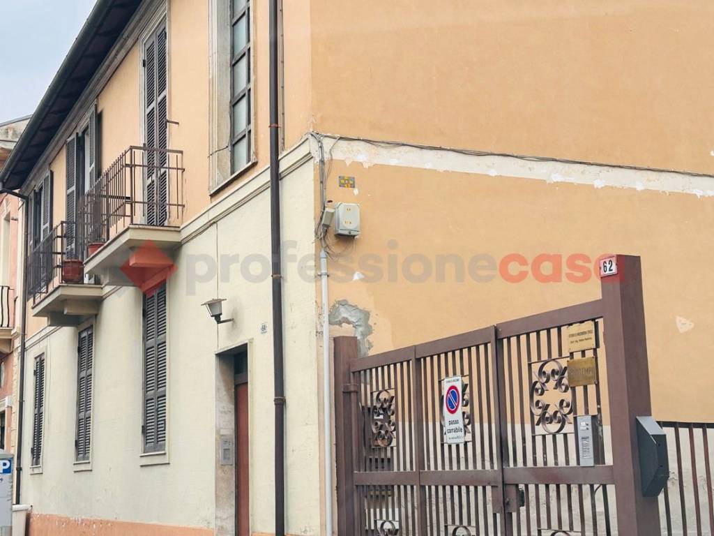 Casa indipendente a Avezzano in Via Monsignor Bagnoli, 64 - Foto 2