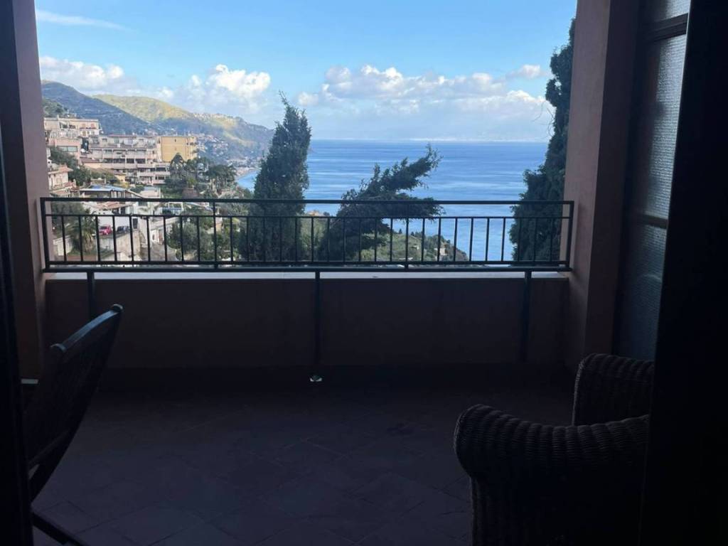 Appartamento a Taormina in Via Fontana Vecchia, 9 - Foto 5