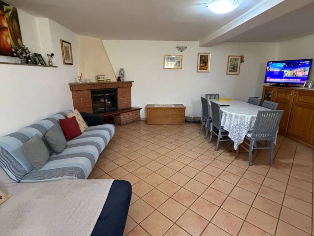 Villa a Cisterna di latina in Via Nettuno - Foto 3