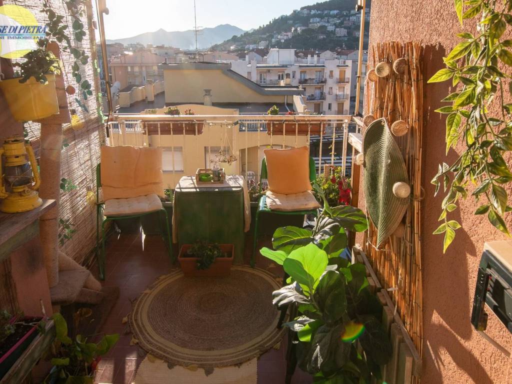 Appartamento a Pietra ligure in Piazza della Vittoria, 5 - Foto 3