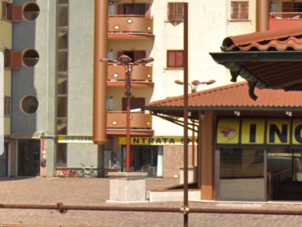 Appartamento a Pomezia in Via Naro - Foto 2