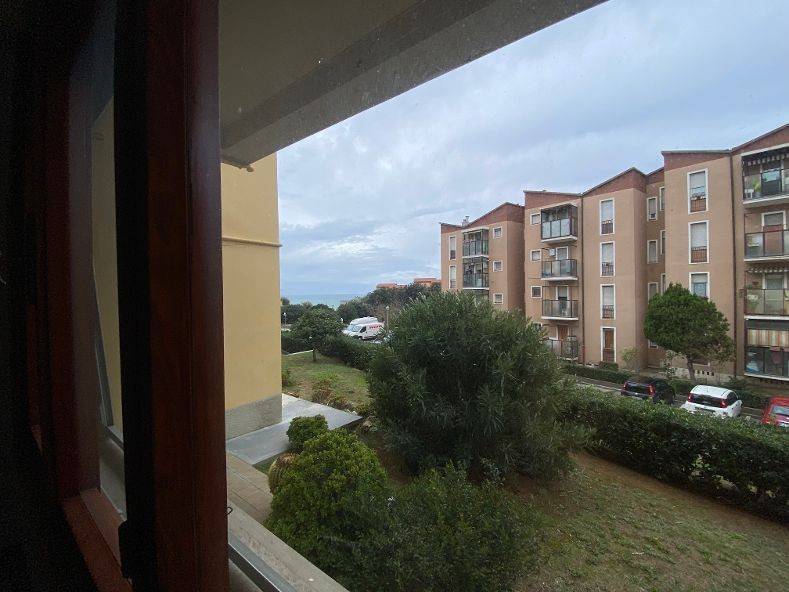 Appartamento a Piombino in Lungomare Guglielmo Marconi - Foto 3