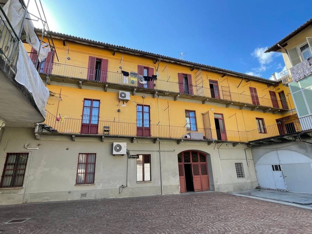 Appartamento a Canelli in Corso della Libertà, 53 - Foto 2