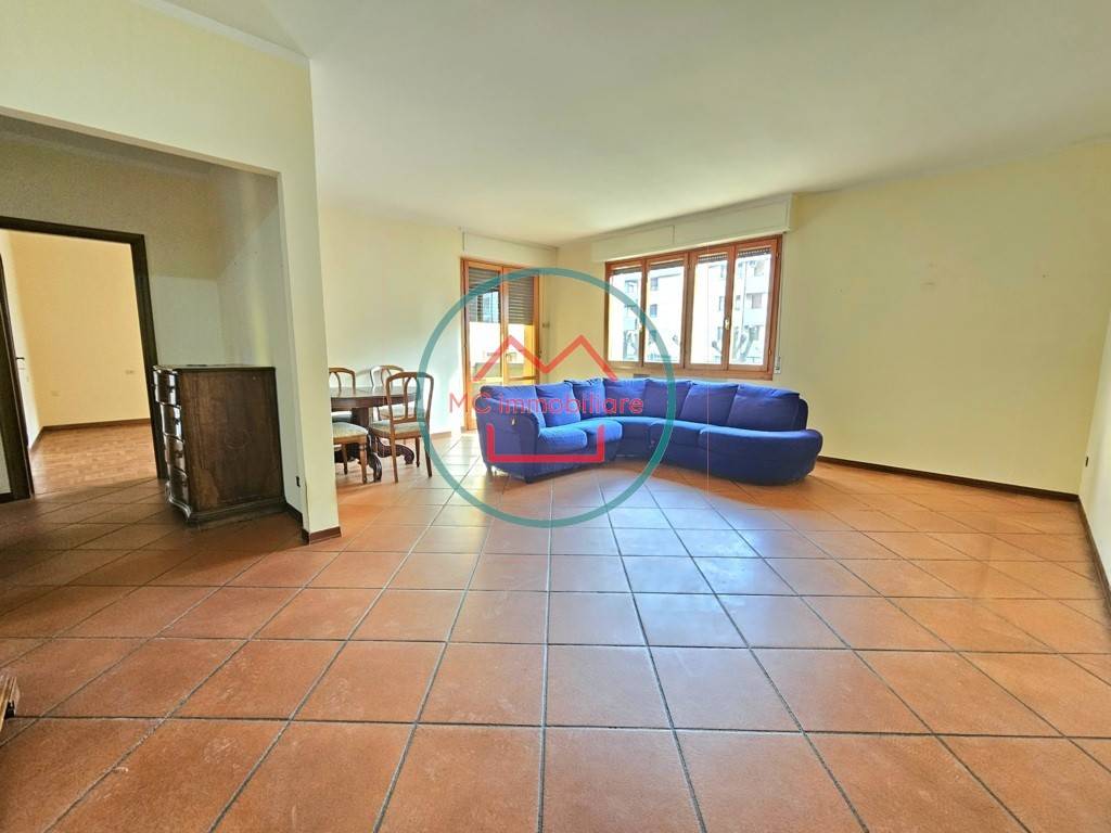 Appartamento a Montecatini-terme in Viale della Libertà - Foto 4