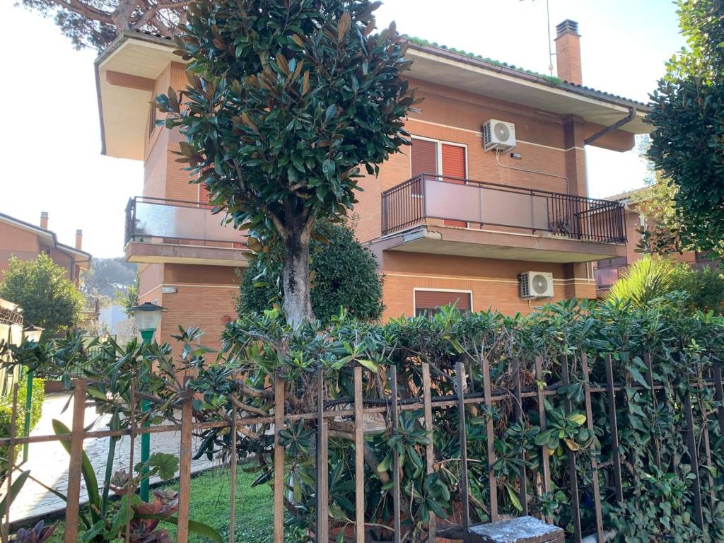 Villa a Fiumicino in Via Ganzirri - Foto 3