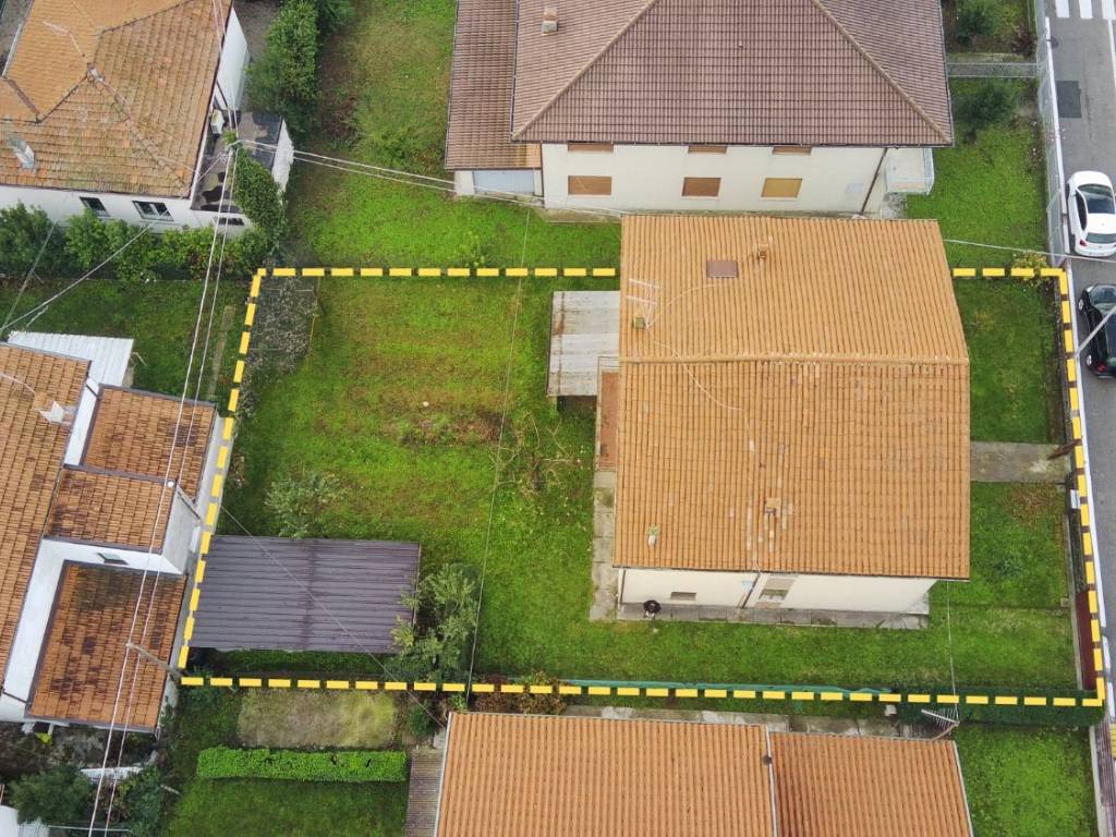 Casa indipendente a Thiene in Via Lombardia, 29 - Foto 2