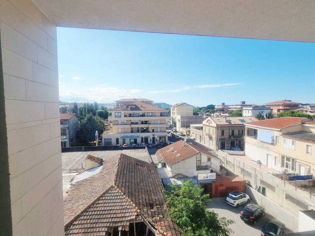 Appartamento a Montesilvano in Via Roma - Foto 2