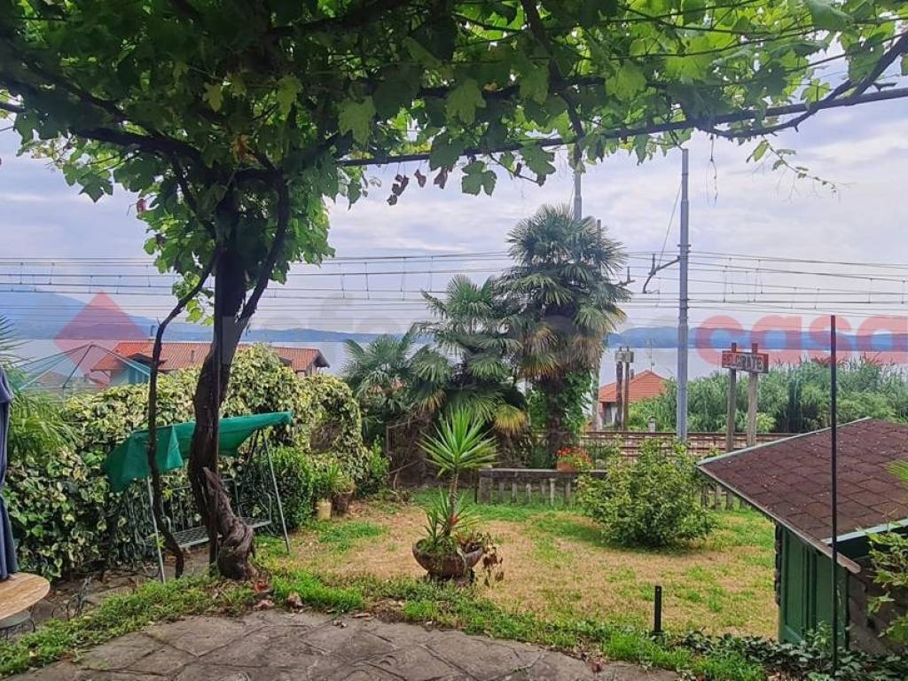 Villa a Belgirate in via per Lesa - Foto 2