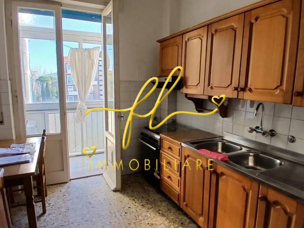 Appartamento a Livorno in Via Alfredo Soffredini - Foto 5