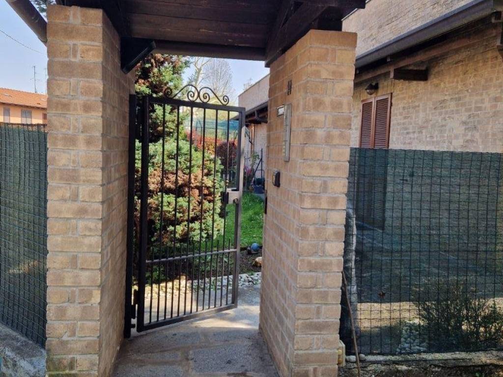 Appartamento a Carimate in Via della Valle, 14 - Foto 2