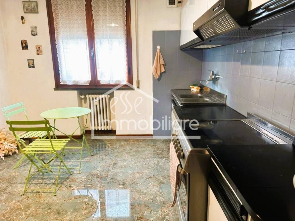 Appartamento a Empoli in Piazza A. Toscanini, , 50053 - Foto 2