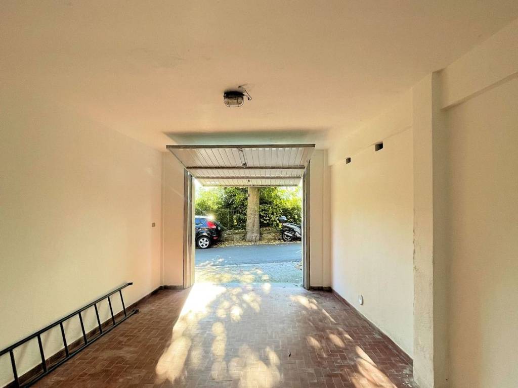 Box / garage a Recco in Via Salvo D'Acquisto - Foto 3