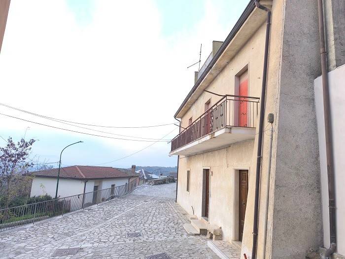 Villa a Gesualdo in Via Colonne - Foto 3