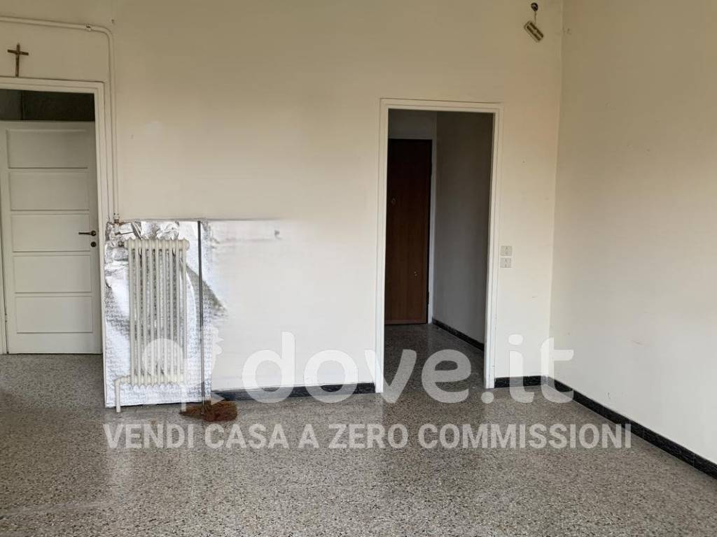 Appartamento a Carugo in Via Giuseppe Garibaldi, 48 - Foto 4