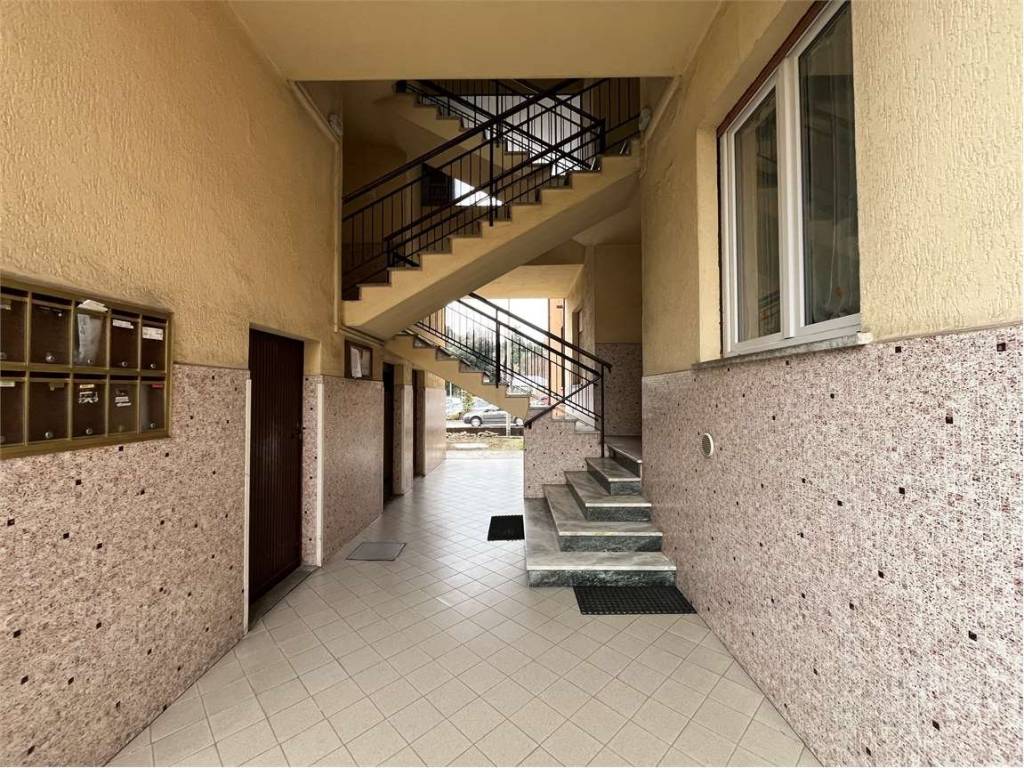 Appartamento a Verbania in via albasini, 9 - Foto 2