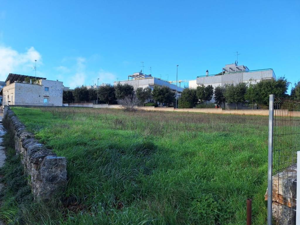 Terreno a Locorotondo in Via Giovanni Guareschi, 1, 70010 Locorotondo BA, Italia - Foto 3