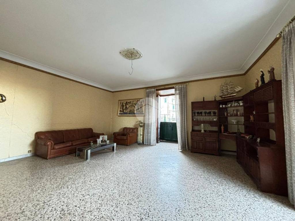 Appartamento a Castellammare di stabia in Via Giuseppe Bonito, 215 - Foto 4