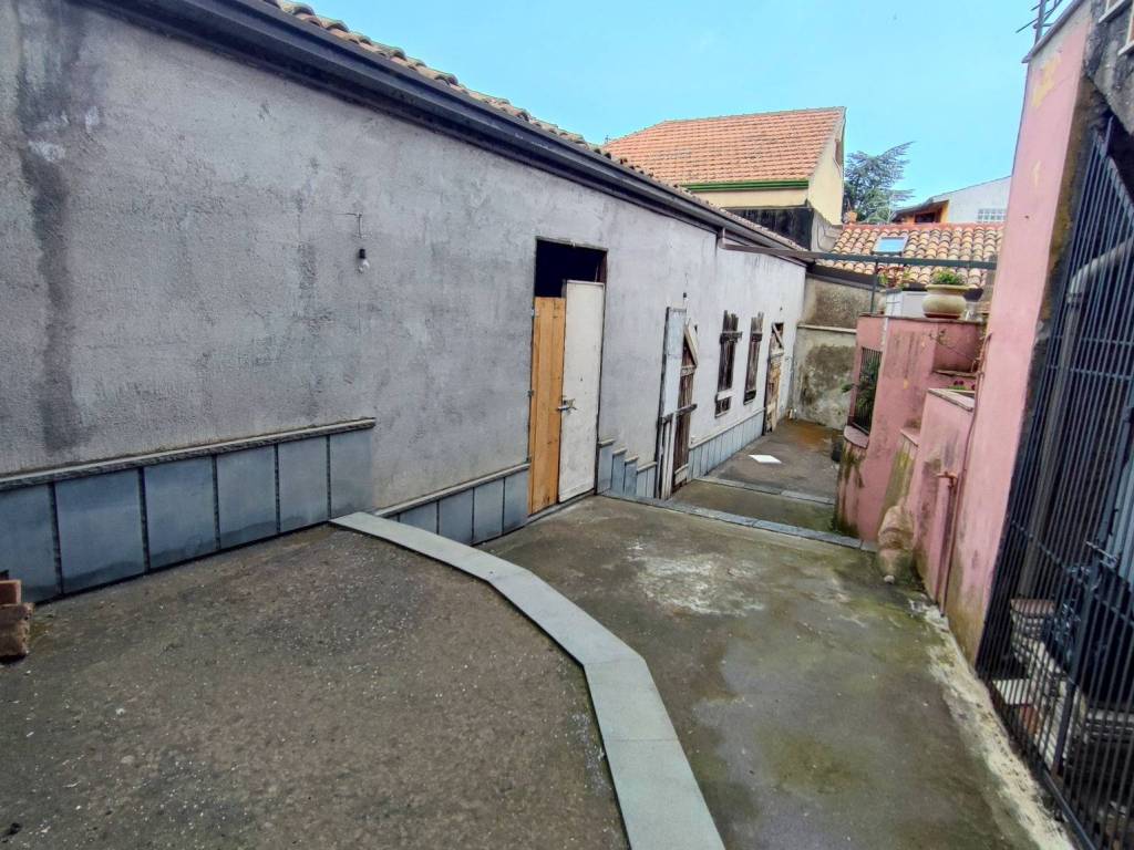 Appartamento a Trecastagni in Via della Trinità - Foto 3